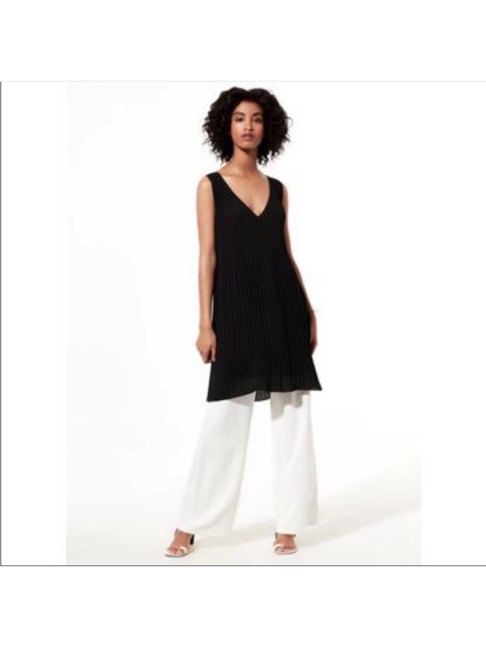 Aritzia Babaton Mathis Pleated Dress in black size small NWT